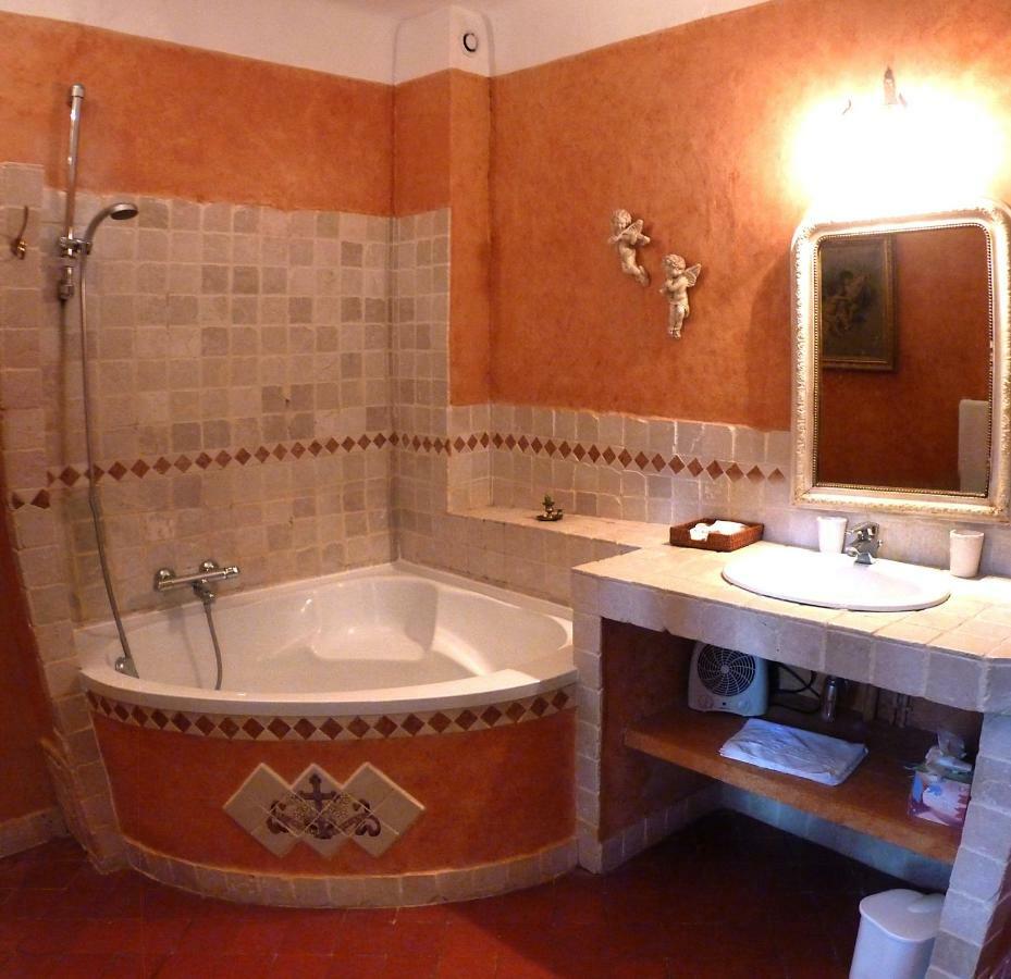 La Royante Bed & Breakfast Aubagne Exterior photo